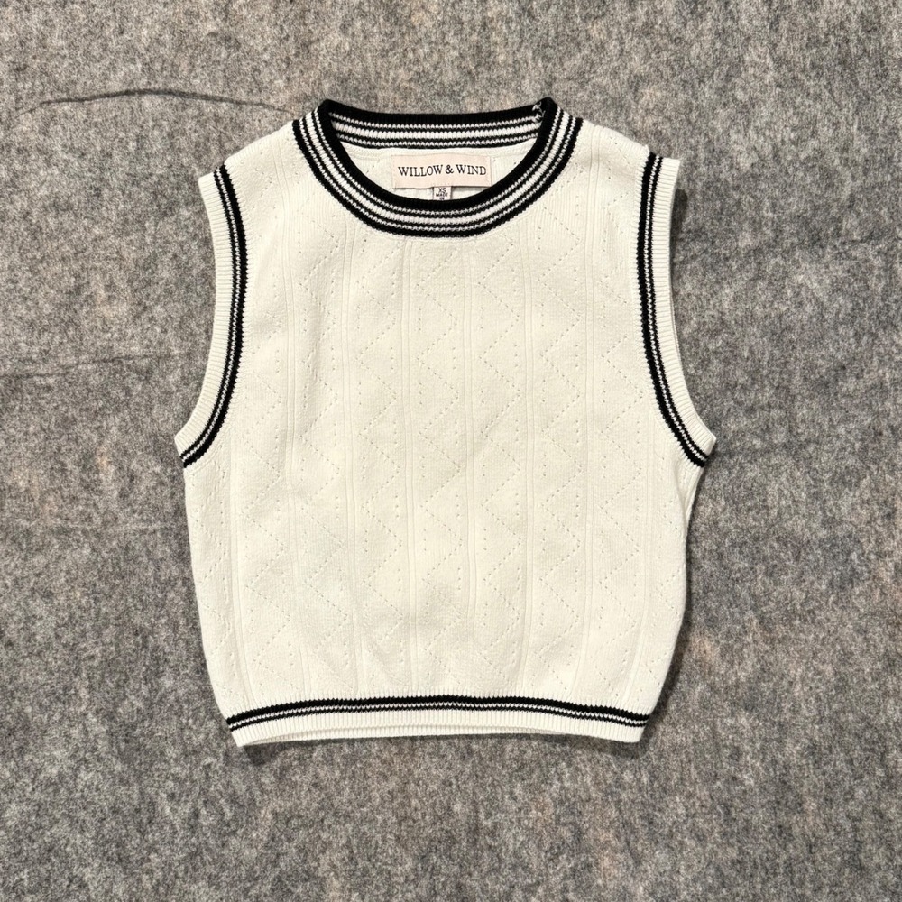 Willow & Wind‎ Kids XS White Sweater Vest Preppy Striped Trim Cotton Blend